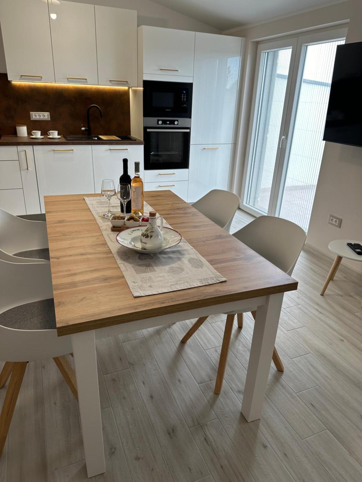 Bee House - Brand New 100 M From Sea *