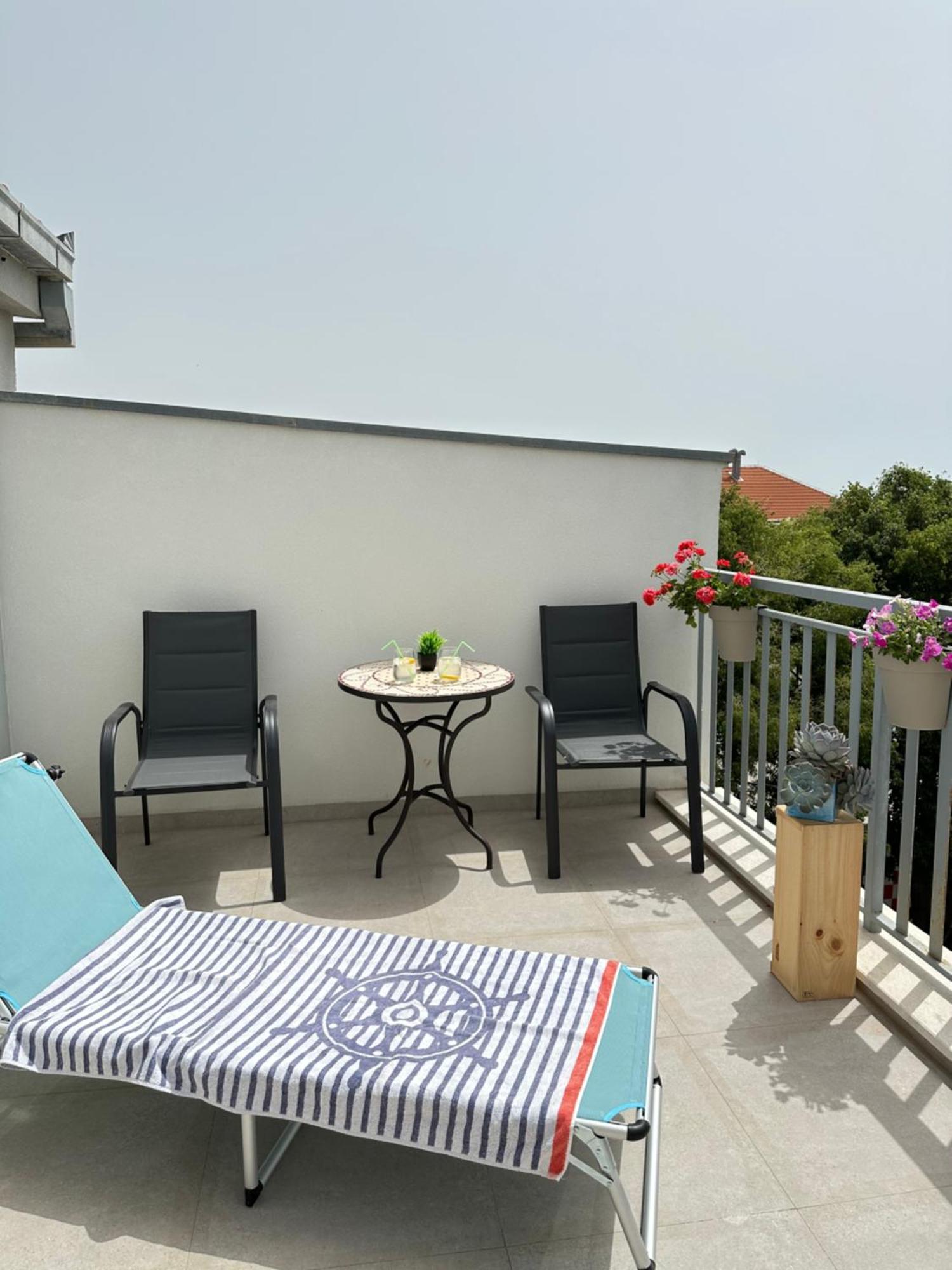 Bee House - Brand New 100 M From Sea Apartman